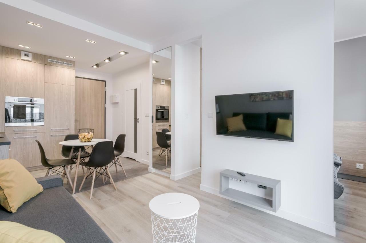 Chill Apartments Wola Center Varsavia Esterno foto